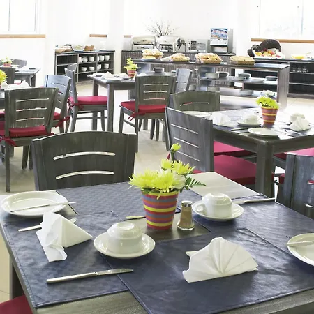 Vila Baleira Suites 
